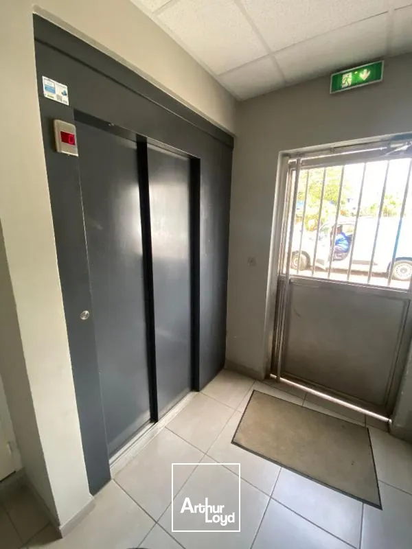 Bureaux - Location - Schoelcher - 97233 - 40-40 - 7647490