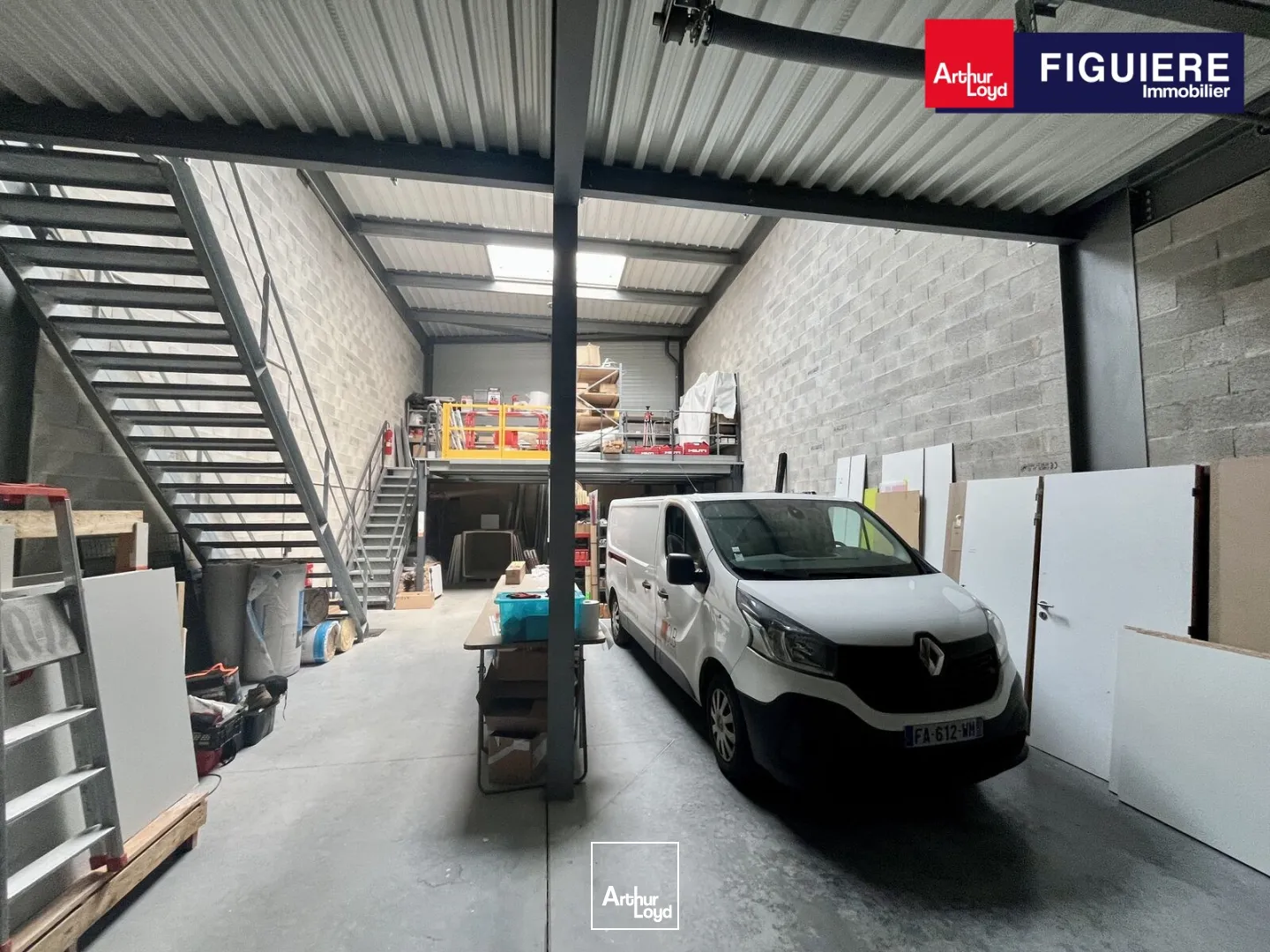 Locaux d'activité & Entrepôts - Location - SAINT VICTORET - 13730 - 198-198 - 7649928