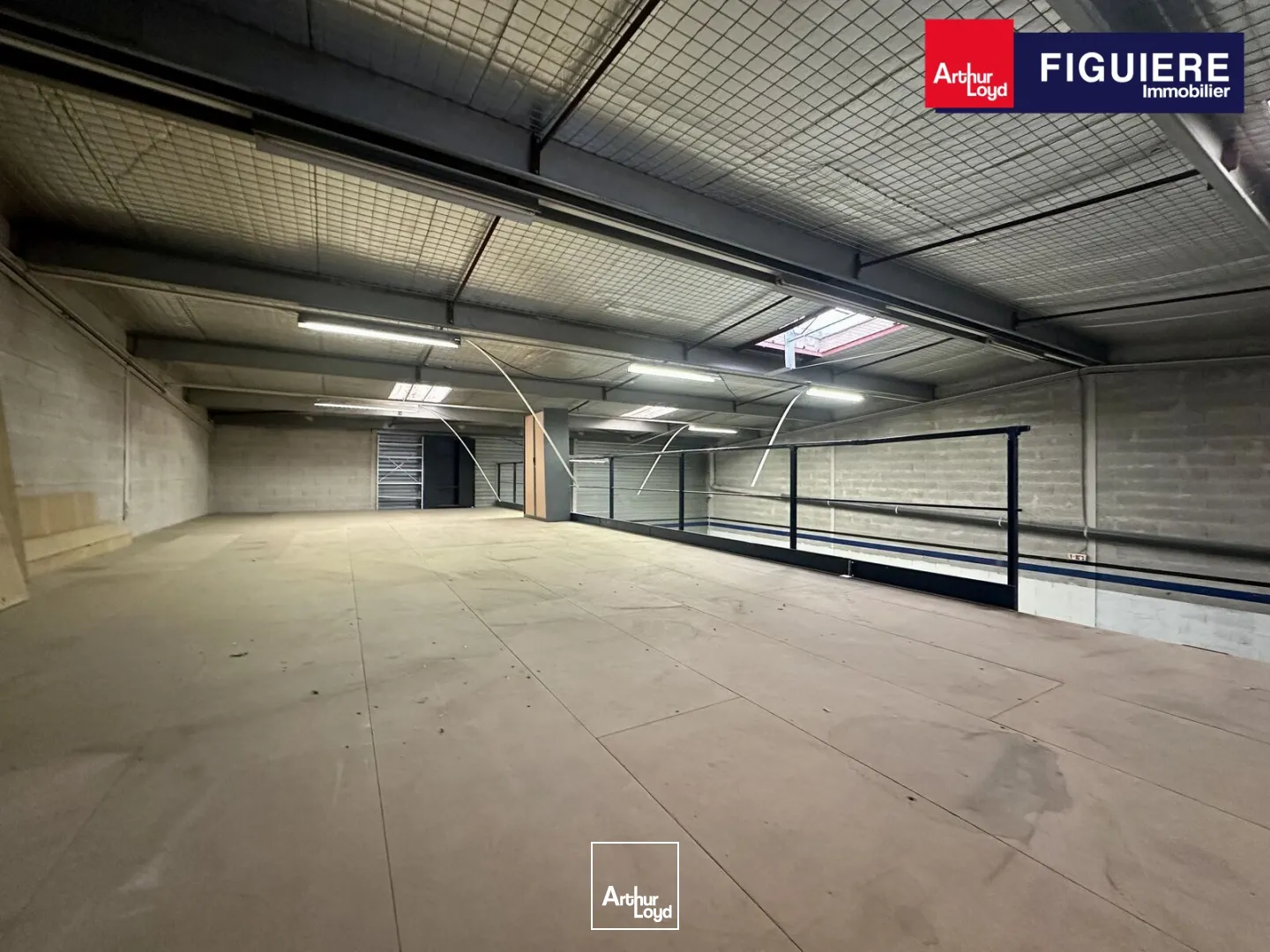 Locaux d'activité & Entrepôts - Location - VITROLLES - 13127 - 390-390 - 7650044