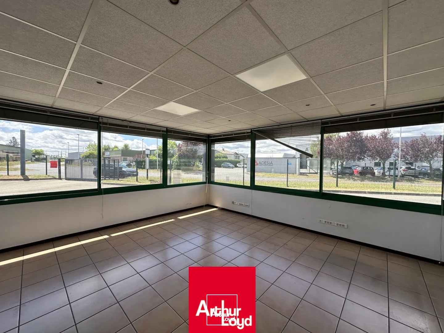 Locaux d'activité & Entrepôts - Location - ARNAS - 69400 - 550-550 - 7651160