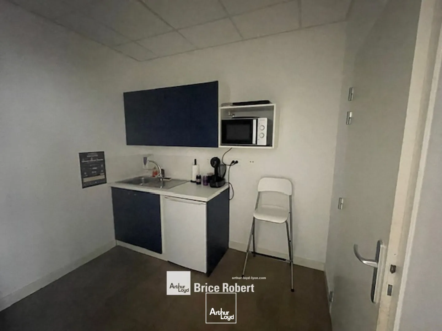 Locaux commerciaux - Location - MEYZIEU - 69330 - 58-58 - 7651717