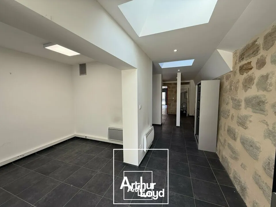 Bureaux - Location - BRIVE-LA-GAILLARDE - 19100 - 82-82 - 7652023