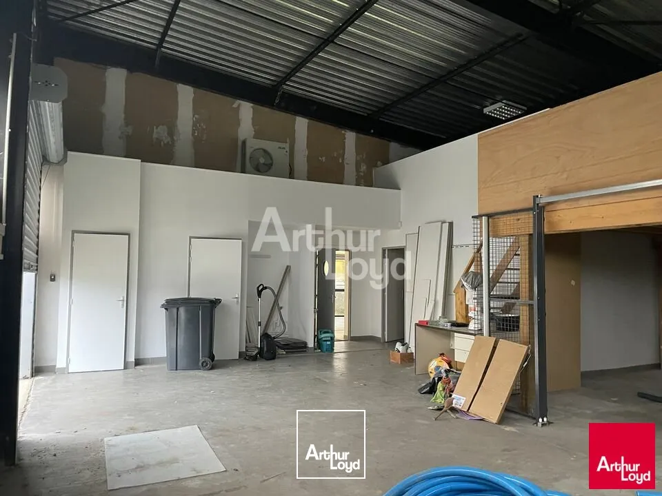 Locaux d'activité & Entrepôts - Location - SAINTE GEMMES SUR LOIRE - 49130 - 245-245 - 7652073