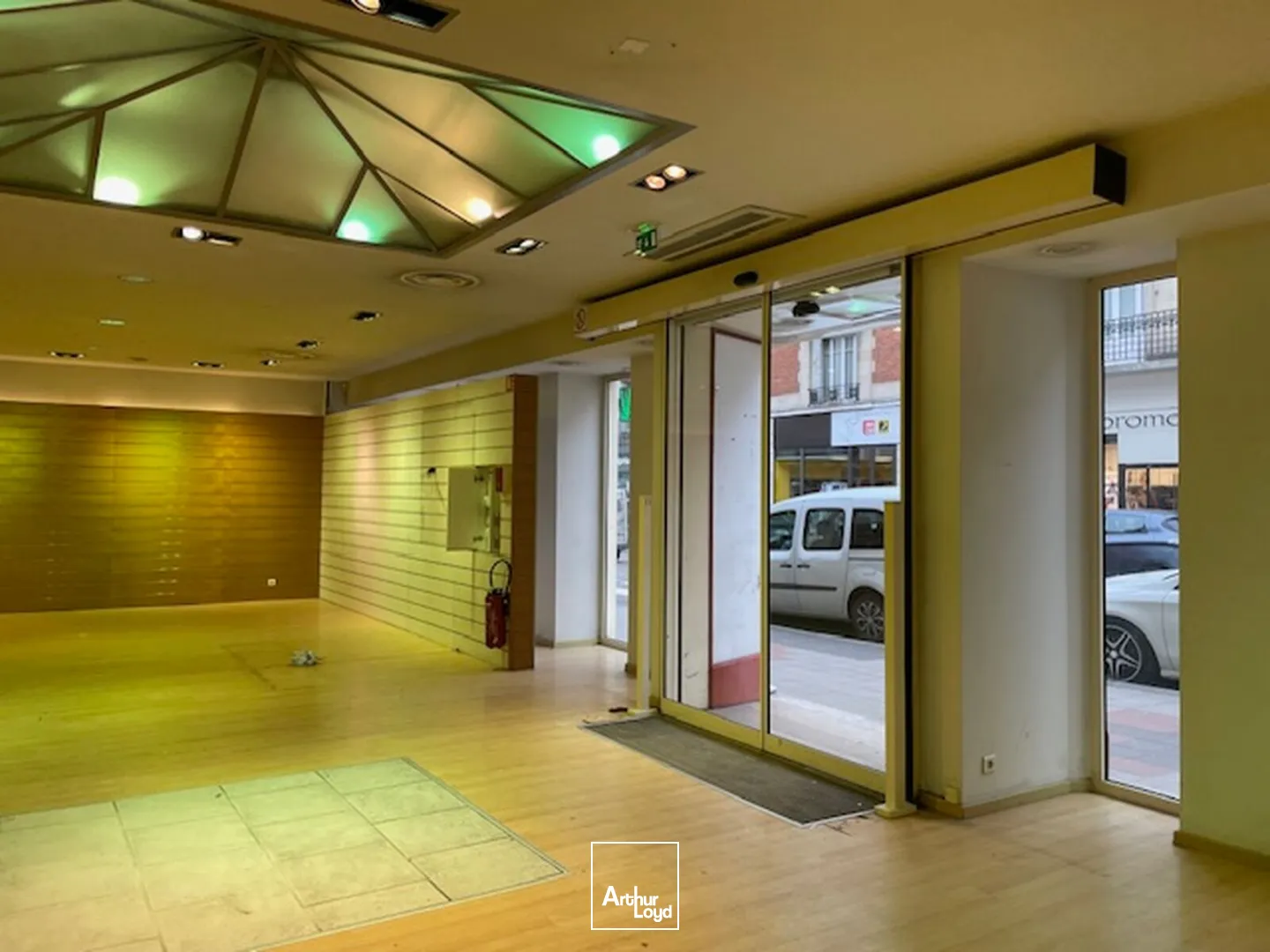 Locaux commerciaux - Location - SOISSONS - 02200 - 175-175 - 7652165