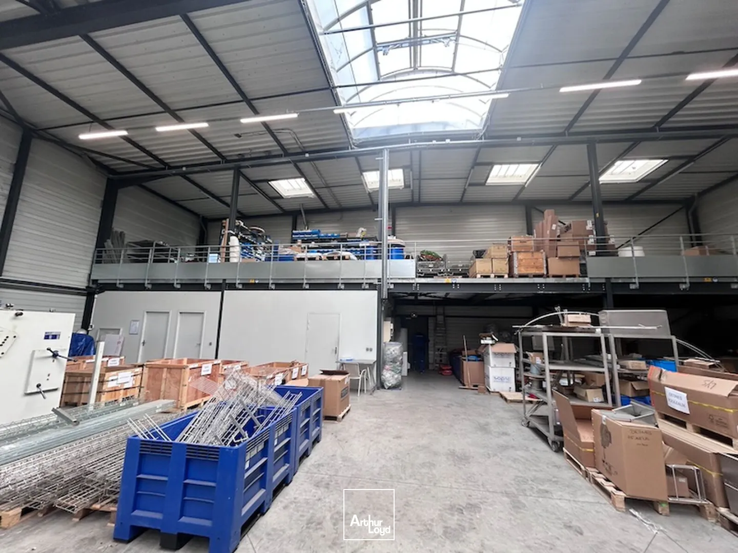 Locaux d'activité & Entrepôts - Location - CERTINES - 01240 - 905-905 - 7652288