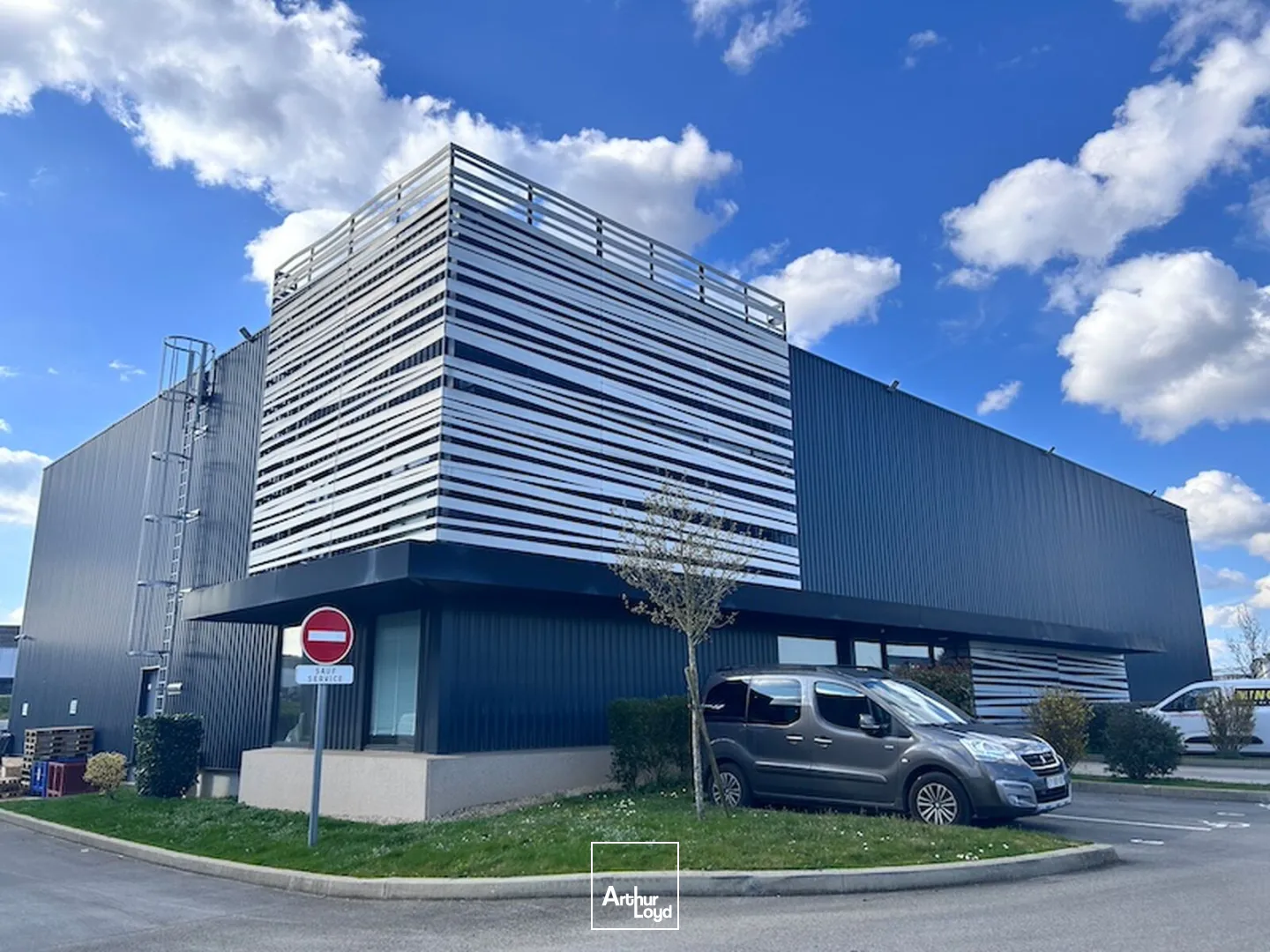 Locaux d'activité & Entrepôts - Location - CERTINES - 01240 - 905-905 - 7652284