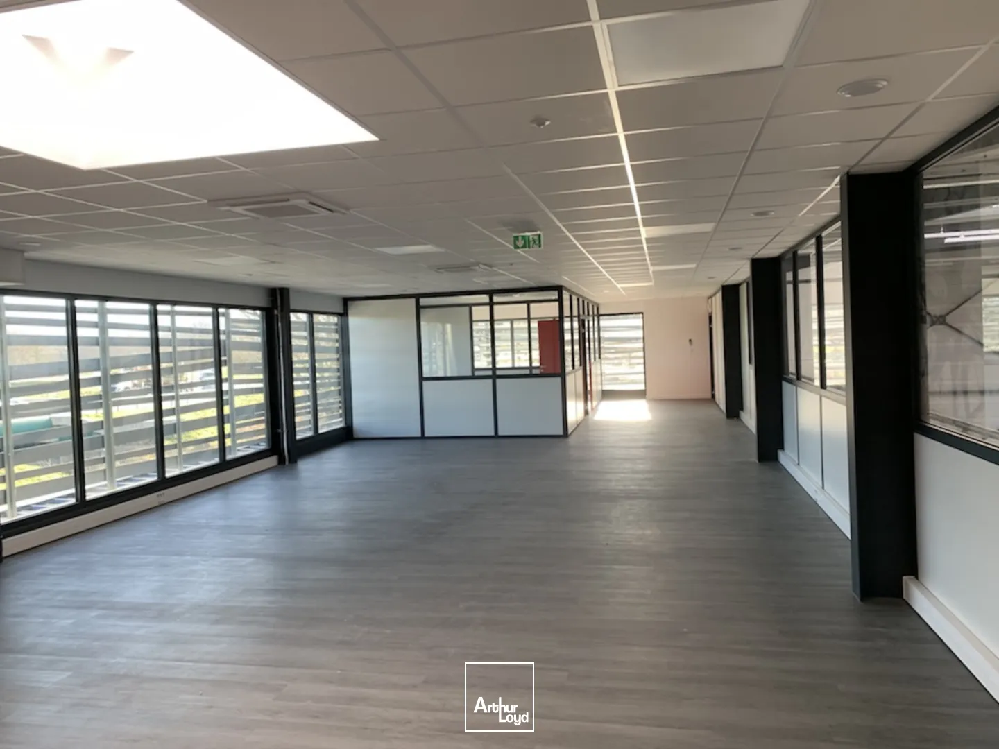 Locaux d'activité & Entrepôts - Location - CERTINES - 01240 - 522-522 - 7652293