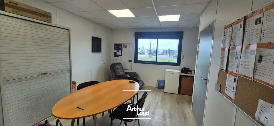 Locaux d'activité & Entrepôts - Location - LONGVIC - 21600 - 140-140 - 7652792