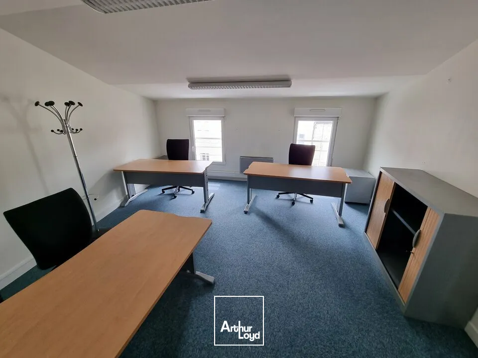 Bureaux - Location - NIORT - 79000 - 110-110 - 7652842