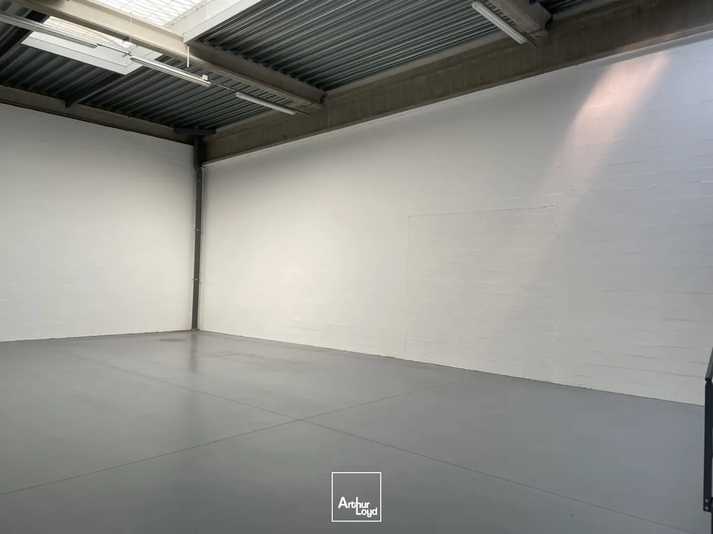 Locaux d'activité & Entrepôts - Location - CHAMBLY - 60230 - 246-246 - 7652928