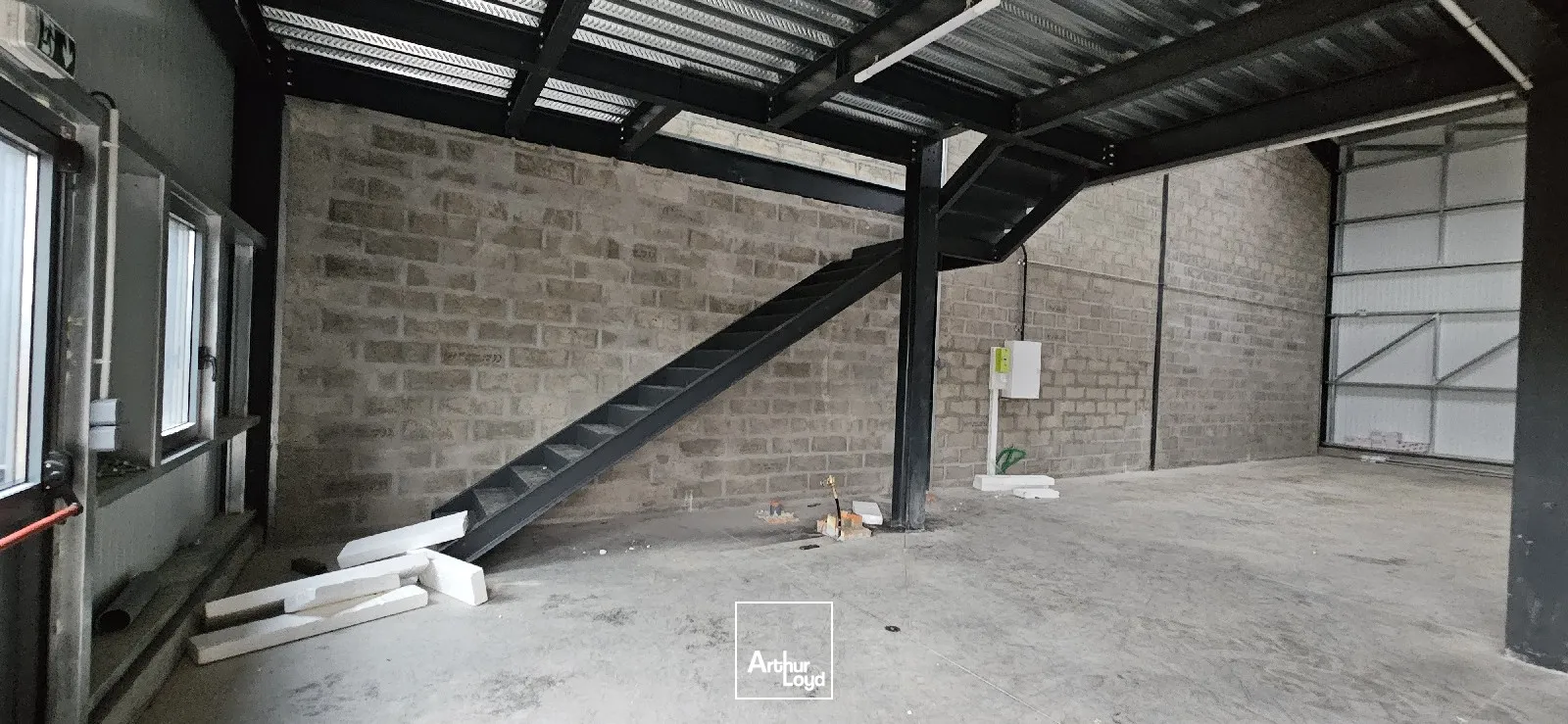 Locaux d'activité & Entrepôts - Vente - LABOISSIERE EN THELLE - 60570 - 1000-1000 - 7652951