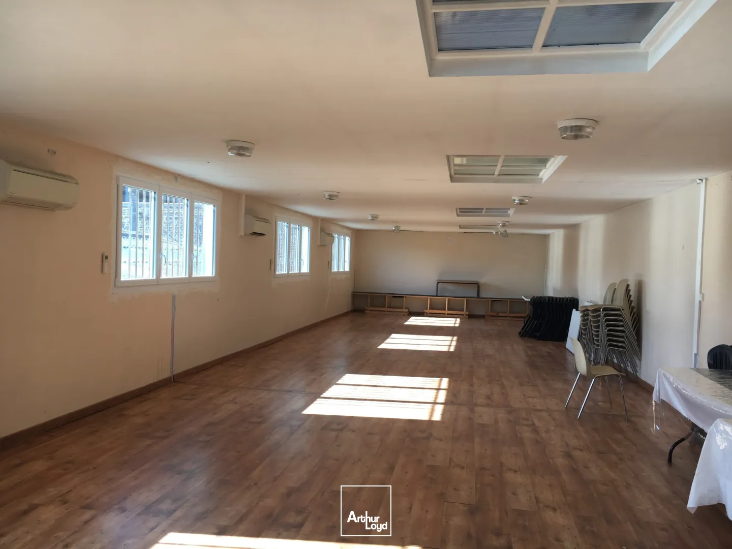 Locaux commerciaux - Location - SAINT QUENTIN - 02100 - 780-780 - 7652959