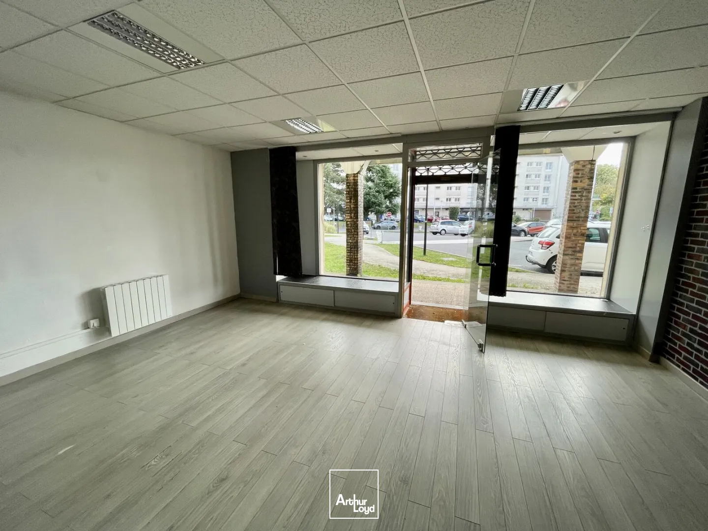 Locaux commerciaux - Location - PETIT COURONNE - 76650 - 62-62 - 7653046