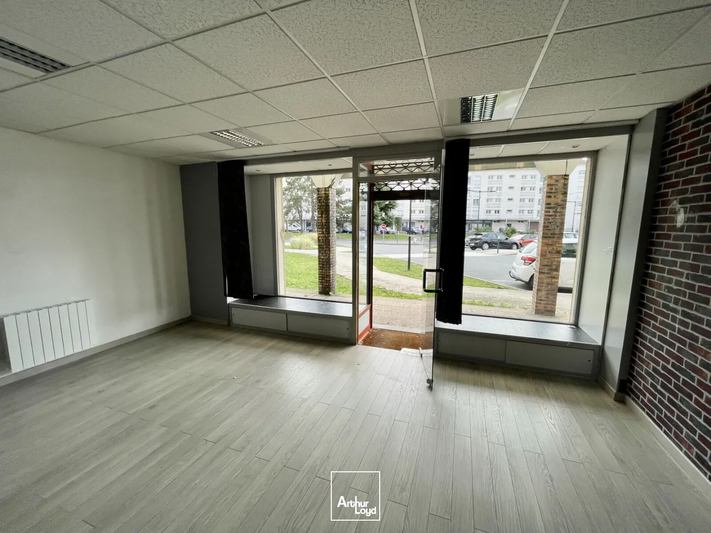 Locaux commerciaux - Location - PETIT COURONNE - 76650 - 62-62 - 7653038