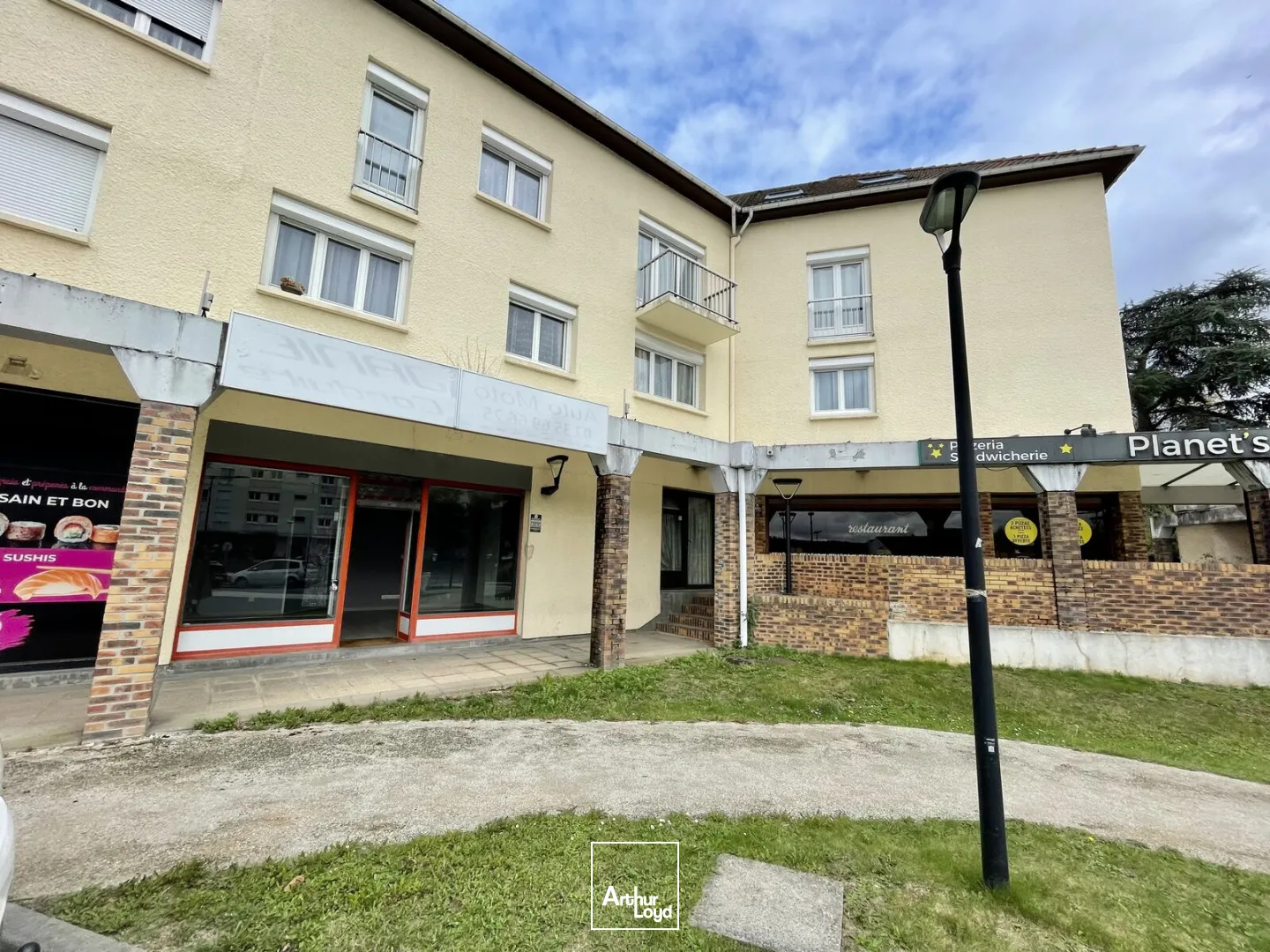 Locaux commerciaux - Location - PETIT COURONNE - 76650 - 62-62 - 7653048