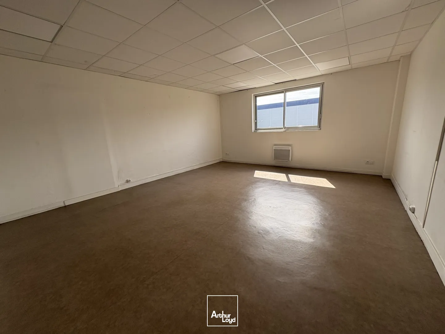 Locaux d'activité & Entrepôts - Location - ORMES - 45140 - 1075-1075 - 7653158