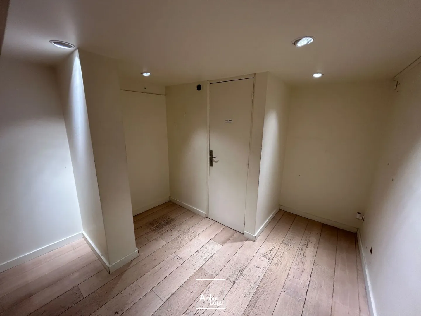 Locaux commerciaux - Location - LILLE - 59000 - 10-155 - 7653268