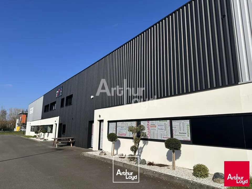 Locaux d'activité & Entrepôts - Location - NOYAL-CHÂTILLON-SUR-SEICHE - 35230 - 370-370 - 7653588