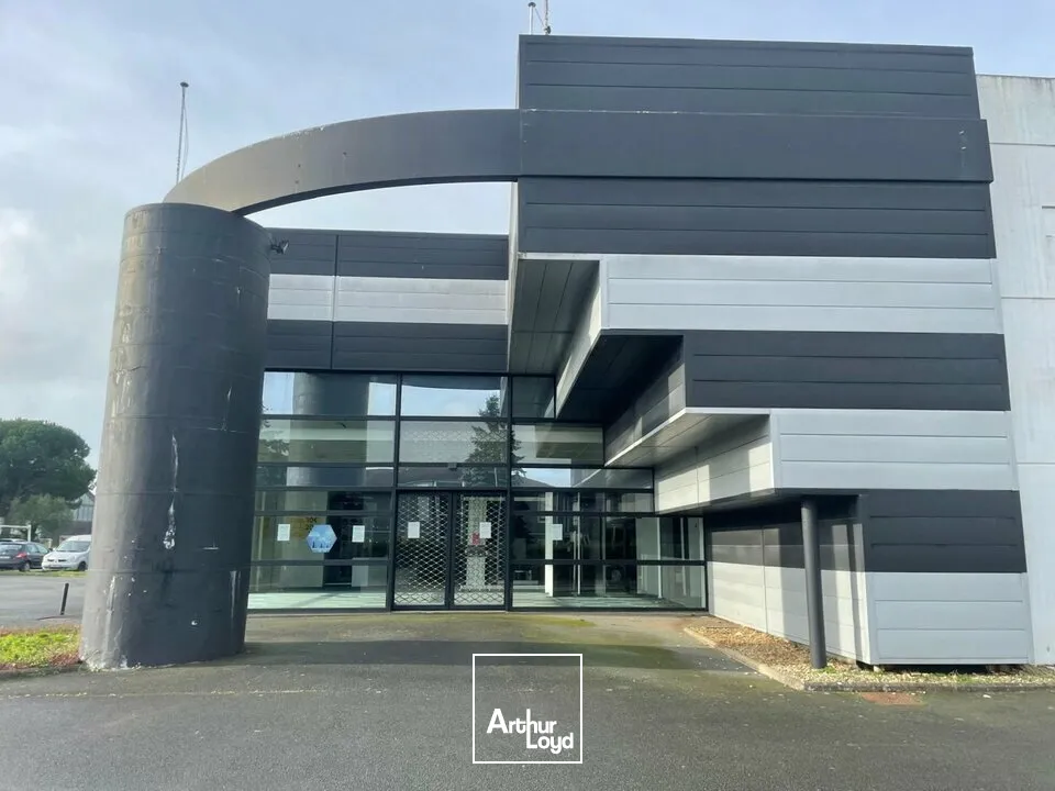 Locaux commerciaux - Location - MOUILLERON-LE-CAPTIF - 85000 - 761-761 - 7653610