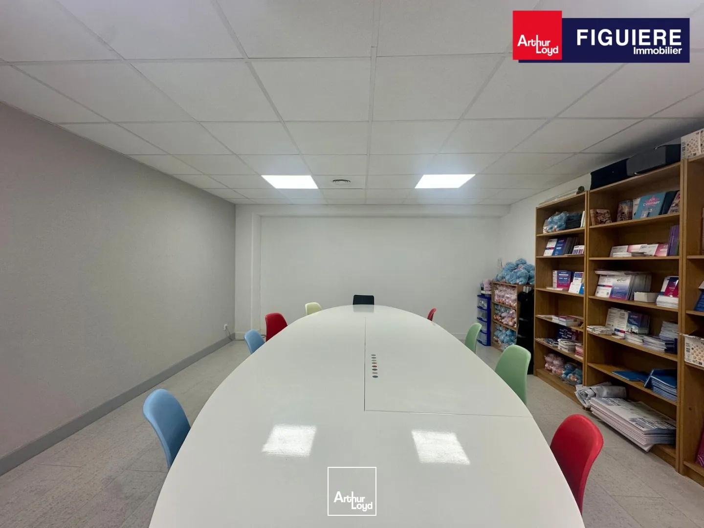 Locaux d'activité & Entrepôts - Vente - AIX EN PROVENCE - 13290 - 384-384 - 7653703