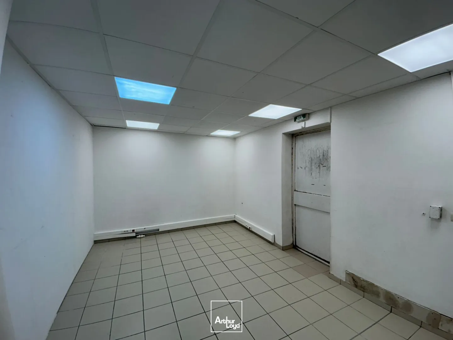 Locaux commerciaux - Location - NANTES - 44000 - 172-172 - 7653892