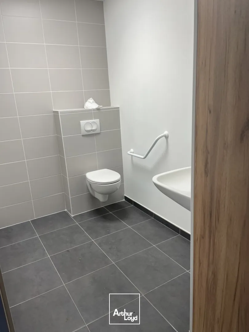 Locaux d'activité & Entrepôts - Location - SAINT HERBLAIN - 44800 - 277-277 - 7653905