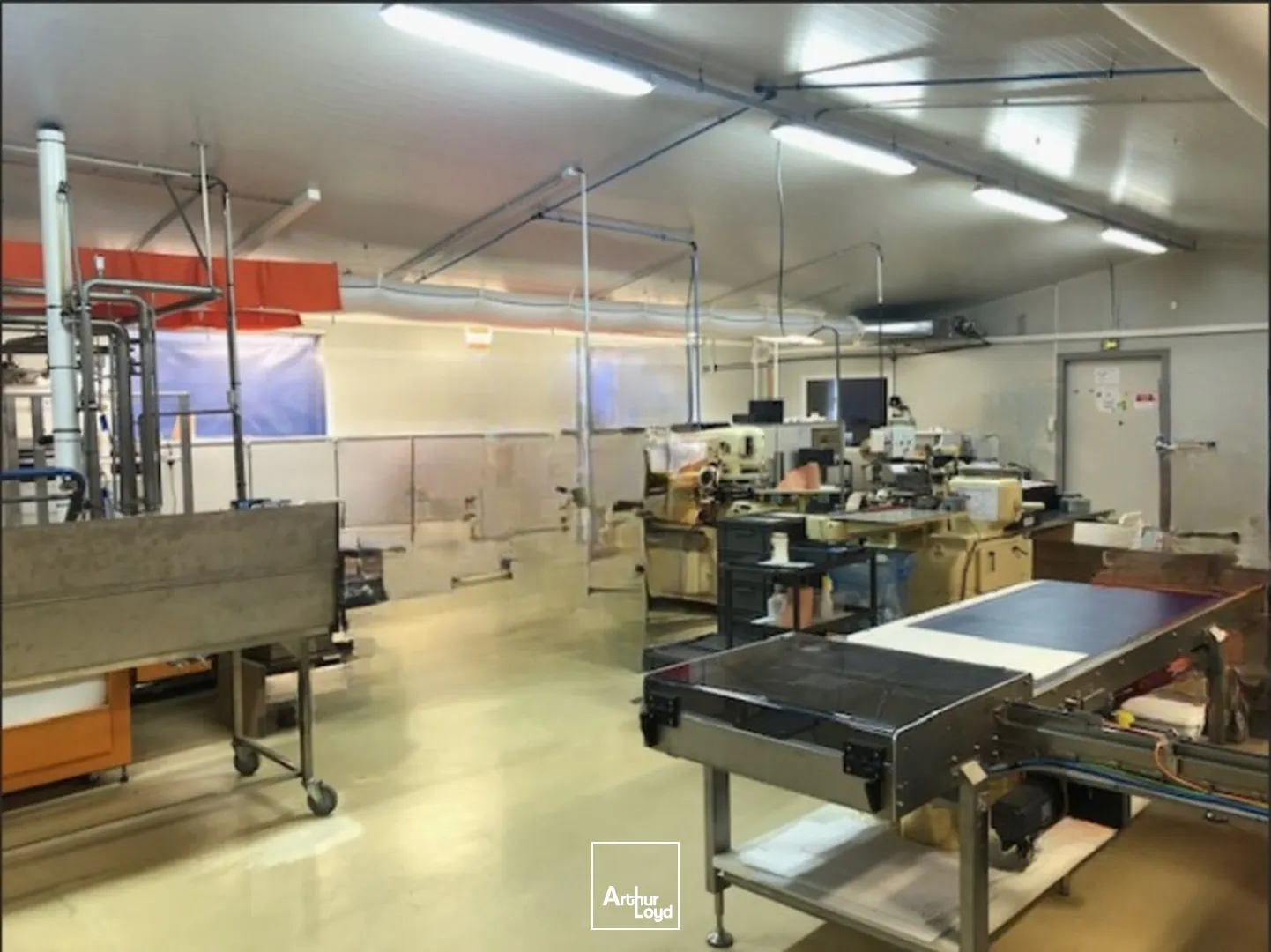 Locaux d'activité & Entrepôts - Vente - LE CHAMBON FEUGEROLLES - 42500 - 400-400 - 7653916