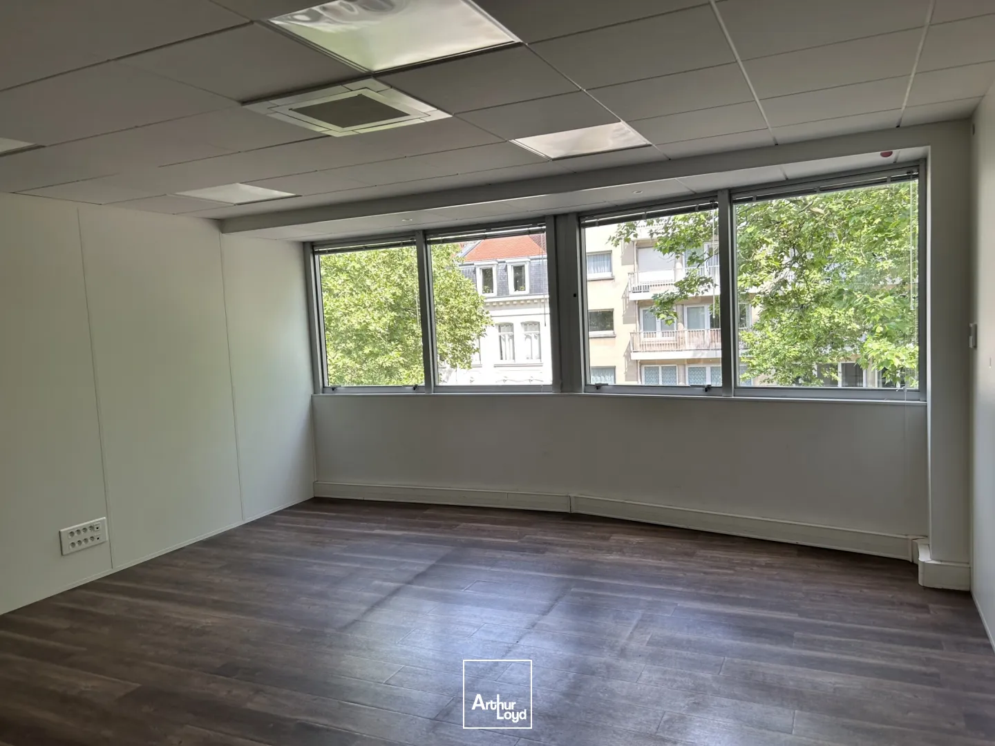 Bureaux - Vente - LILLE - 59000 - 527.4-1100.7 - 7654079