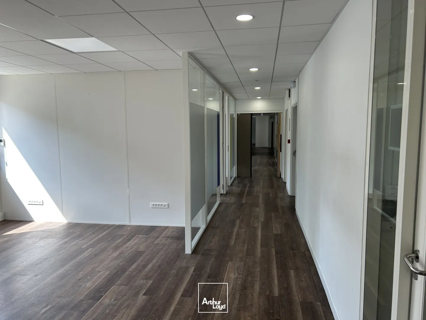 Bureaux - Vente - LILLE - 59000 - 527.4-1100.7 - 7654081