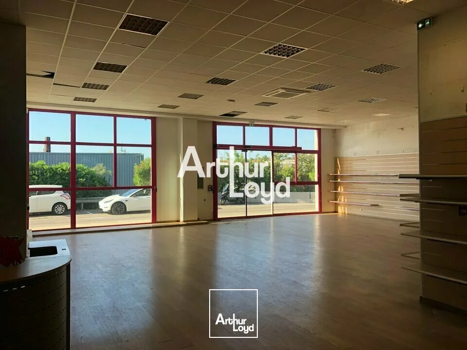 Locaux d'activité & Entrepôts - Location - VILLENEUVE LOUBET - 06270 - 240-750 - 7654394
