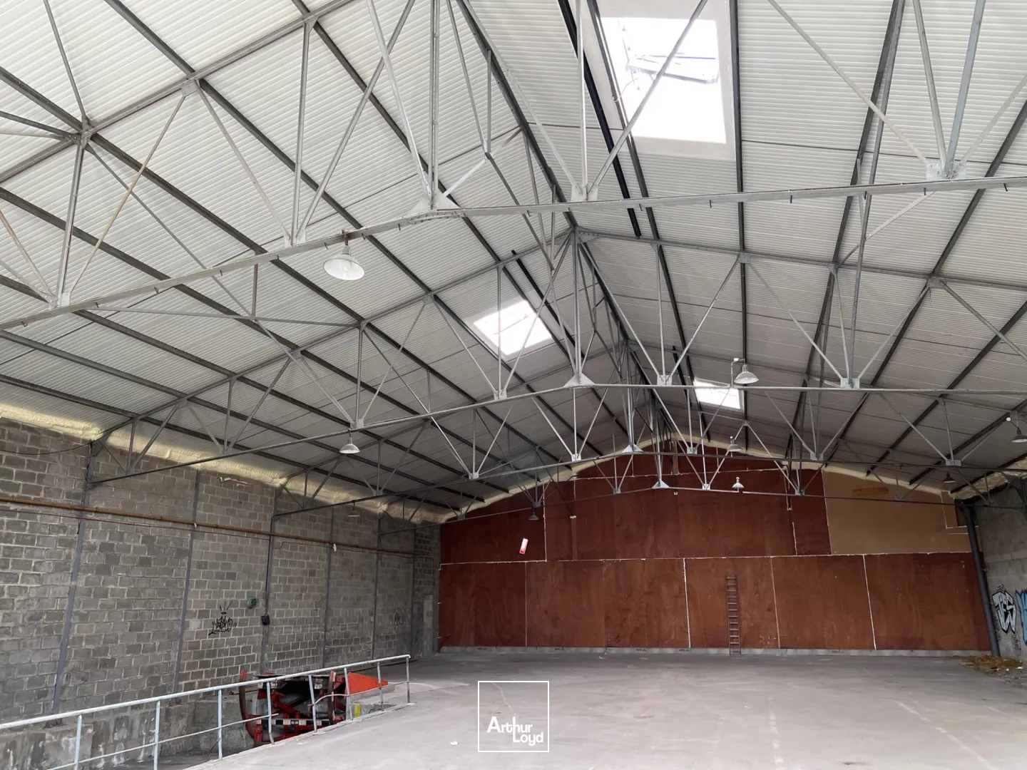 Locaux d'activité & Entrepôts - Vente - SAINT QUENTIN - 02100 - 575-575 - 7654457