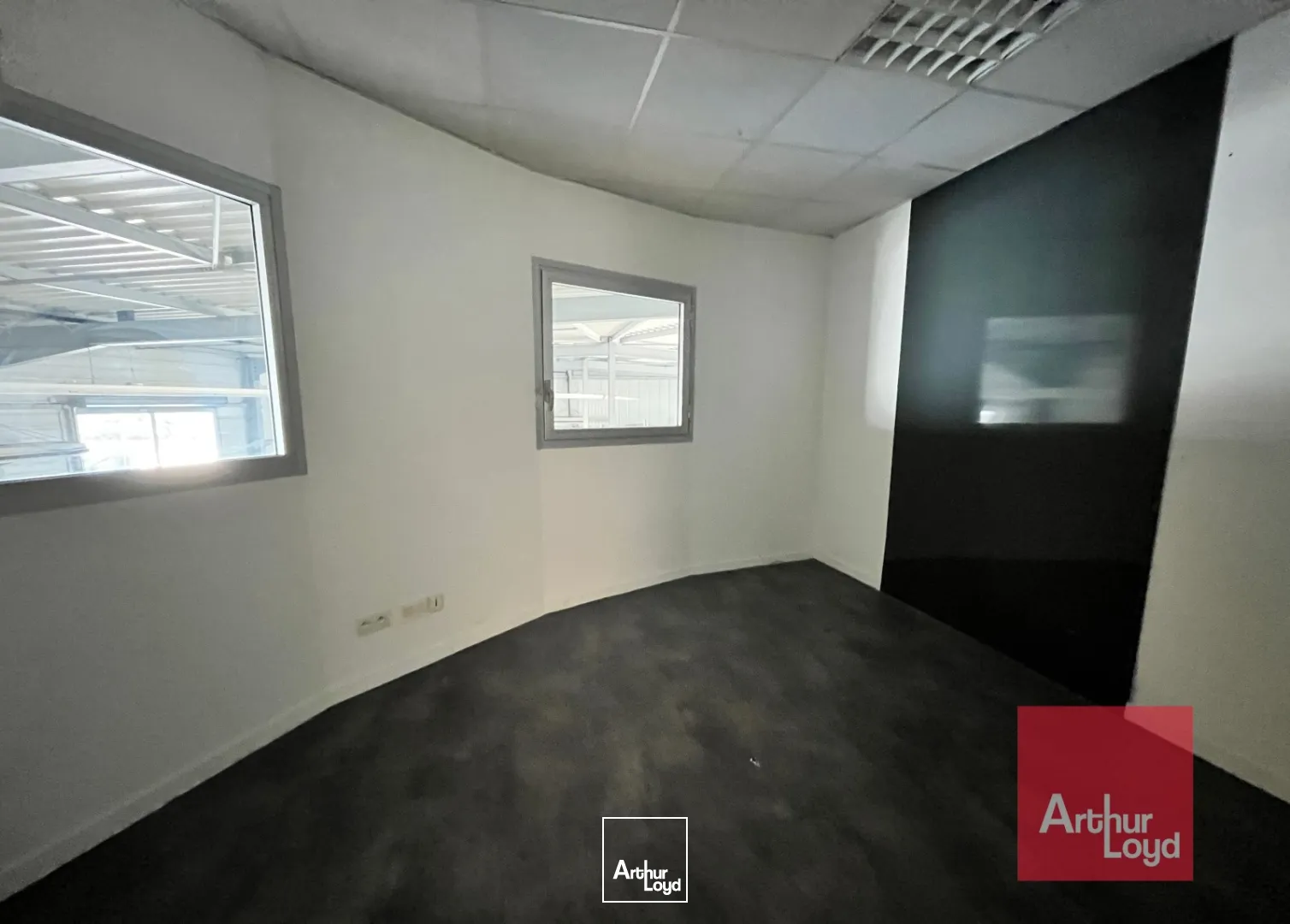 Locaux d'activité & Entrepôts - Vente - NIMES - 30000 - 772-772 - 7654537