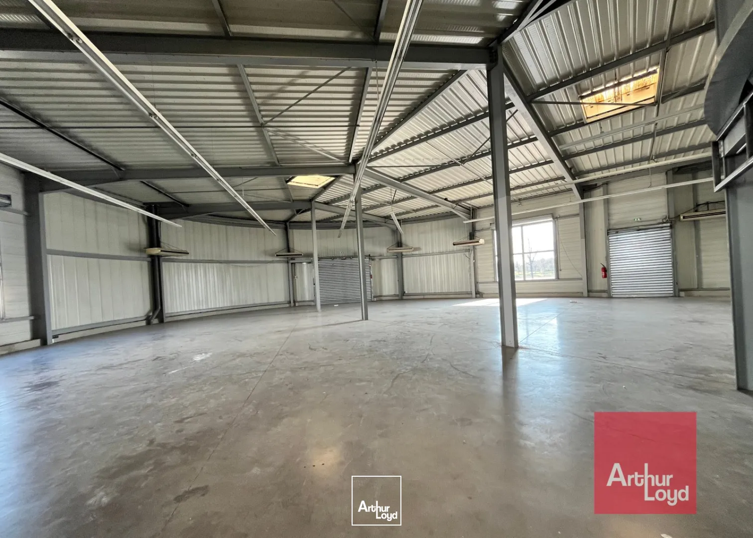 Locaux d'activité & Entrepôts - Vente - NIMES - 30000 - 772-772 - 7654534