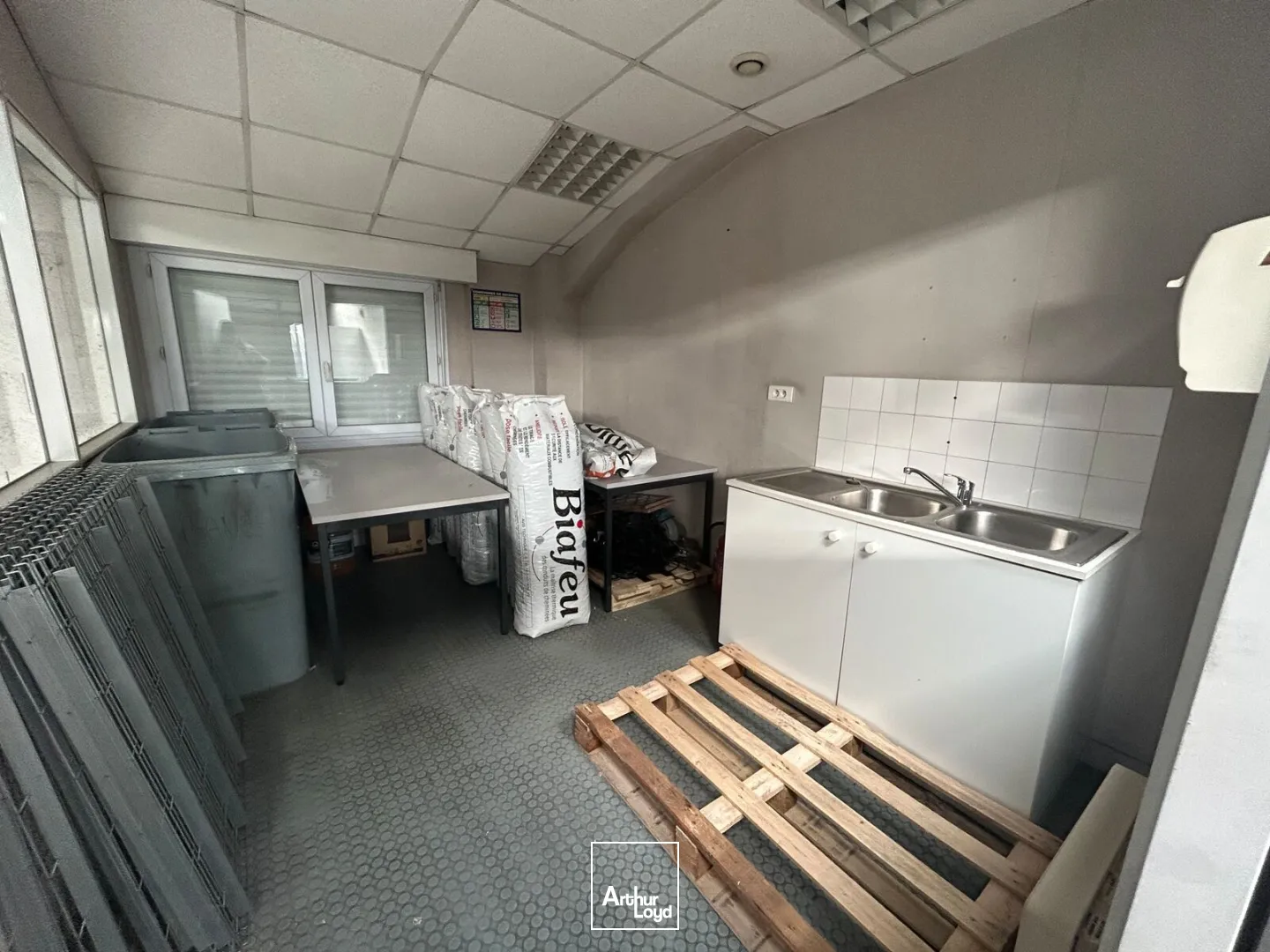 Locaux d'activité & Entrepôts - Location - BOUGUENAIS - 44340 - 563-563 - 7654627