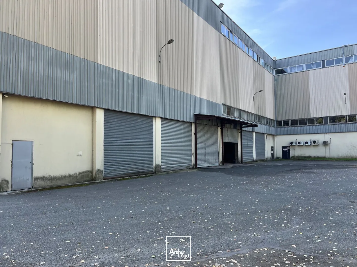 Locaux d'activité & Entrepôts - Location - GARGES LES GONESSE - 95140 - 750-4300 - 7654853