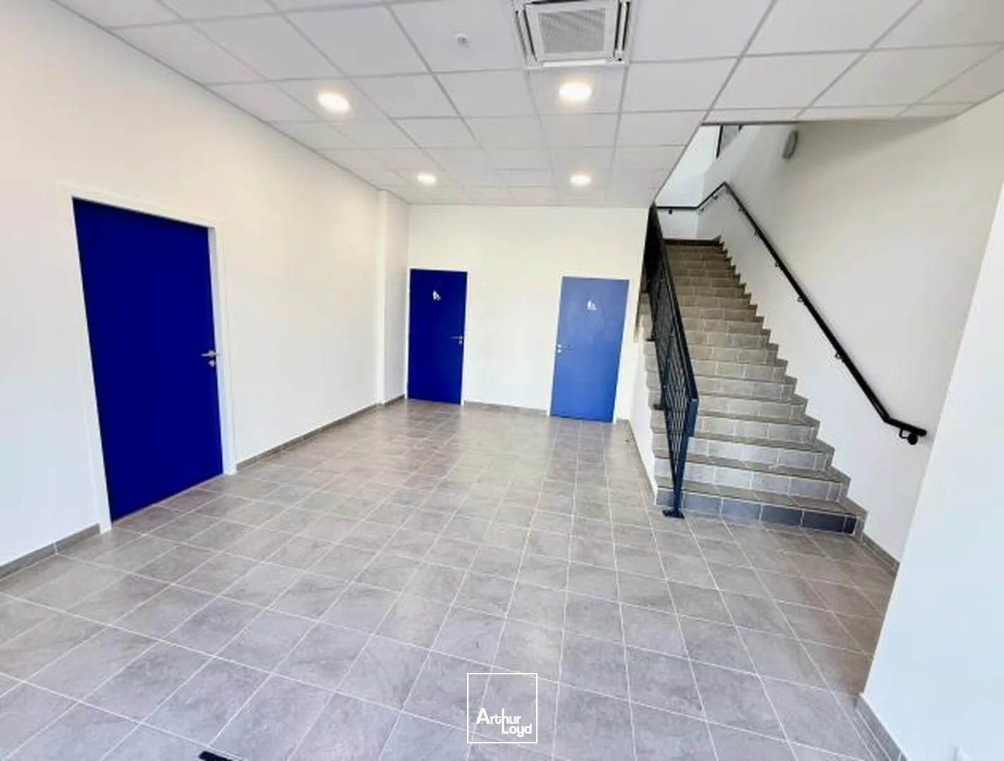 Locaux d'activité & Entrepôts - Location - TRAPPES - 78190 - 2206-2206 - 7654859