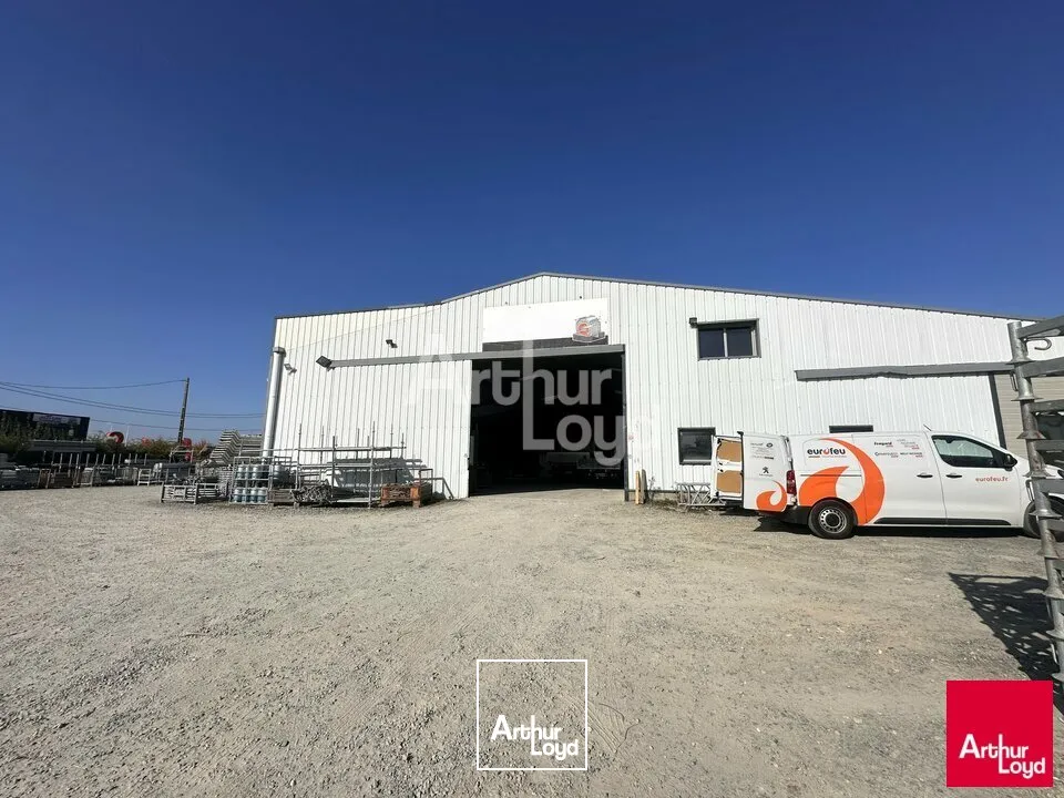 Locaux d'activité & Entrepôts - Vente - VITRÉ - 35500 - 900-900 - 7655330