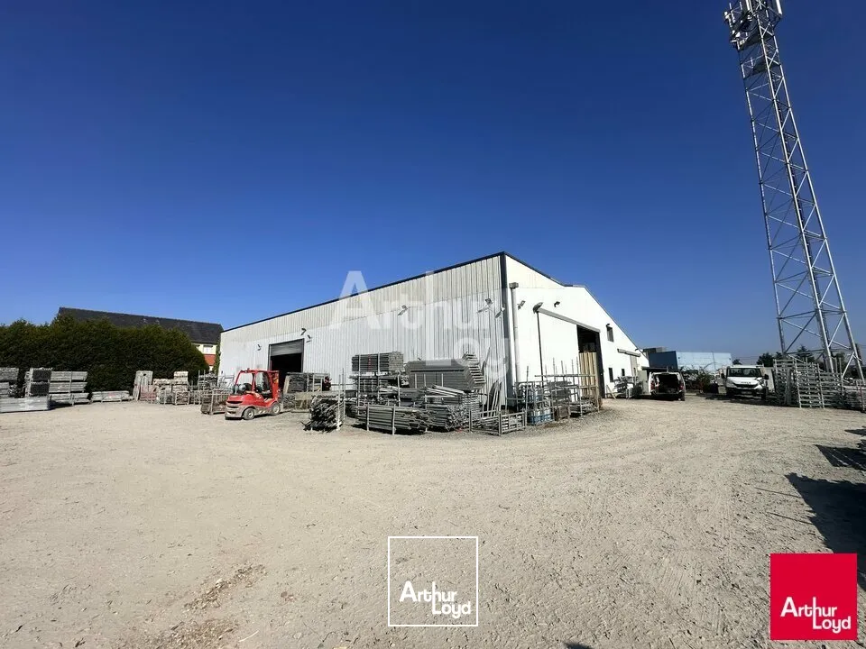 Locaux d'activité & Entrepôts - Vente - VITRÉ - 35500 - 900-900 - 7655329