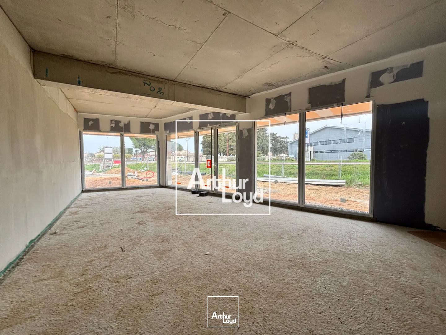 Locaux commerciaux - Vente - RODILHAN - 30230 - 56-153 - 7655467