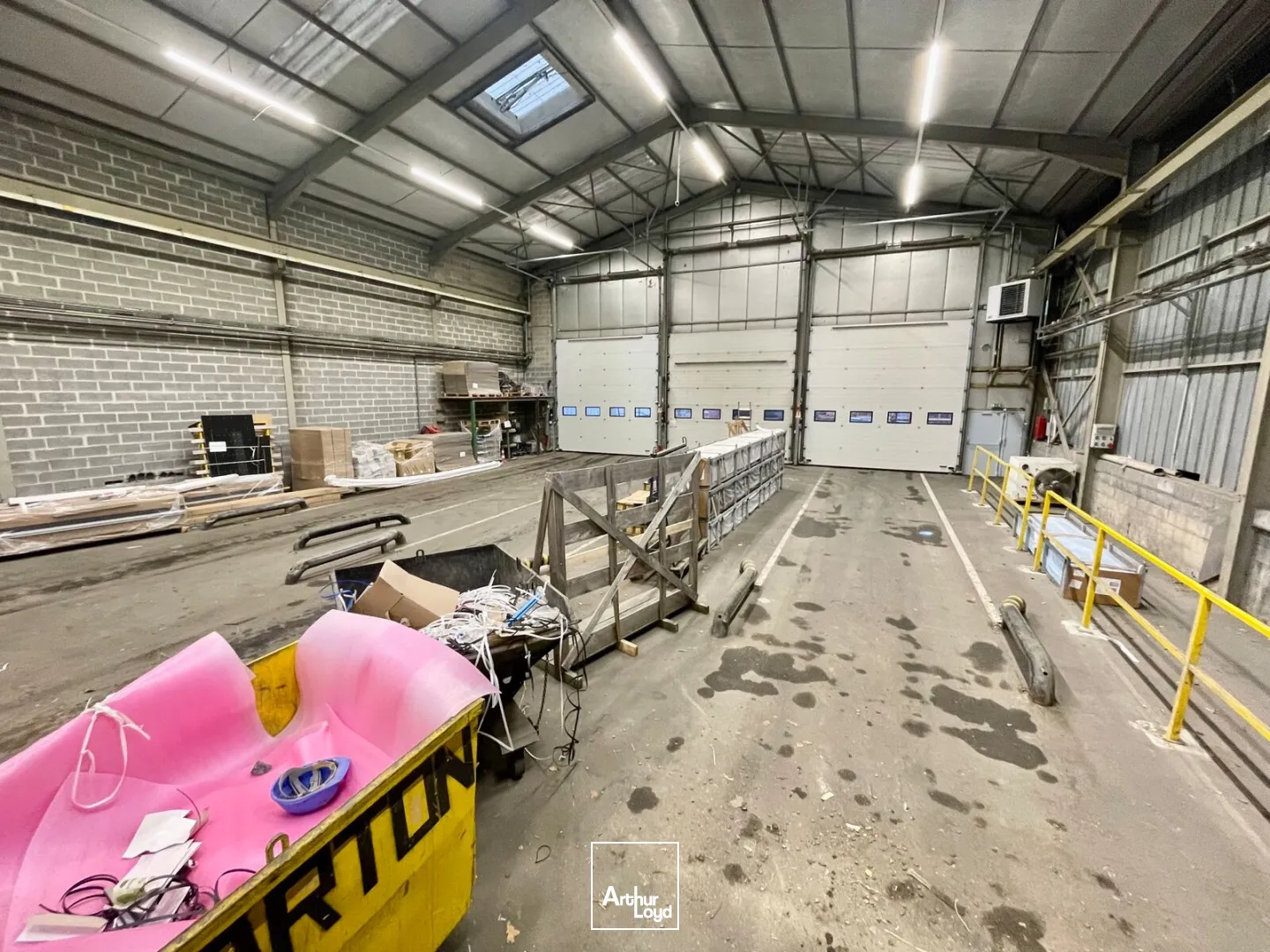 Locaux d'activité & Entrepôts - Vente - GAILLEFONTAINE - 76870 - 8495-8495 - 7655744