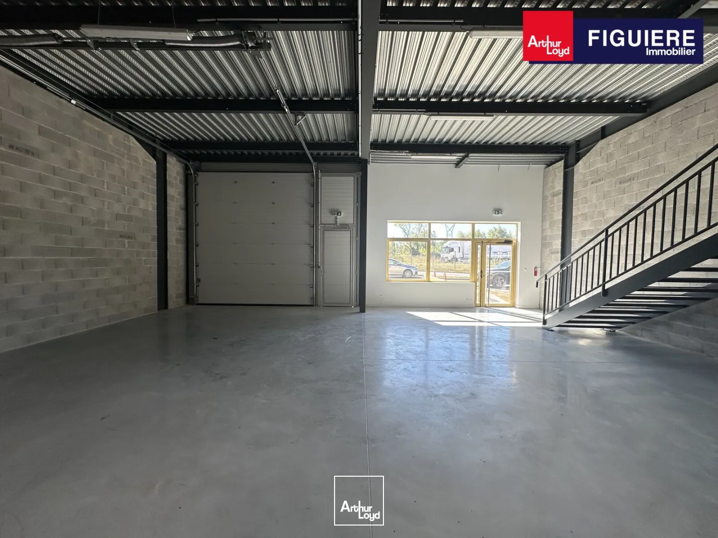 Locaux d'activité & Entrepôts - Location - ROUSSET - 13790 - 384-384 - 7658522