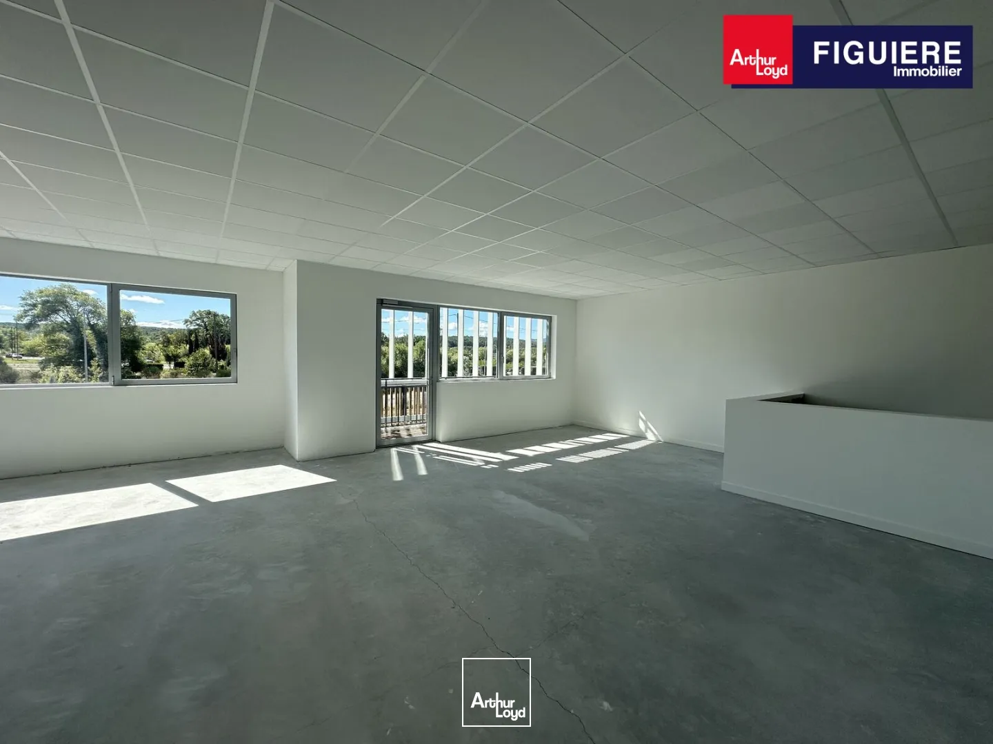 Locaux d'activité & Entrepôts - Location - ROUSSET - 13790 - 384-384 - 7658526