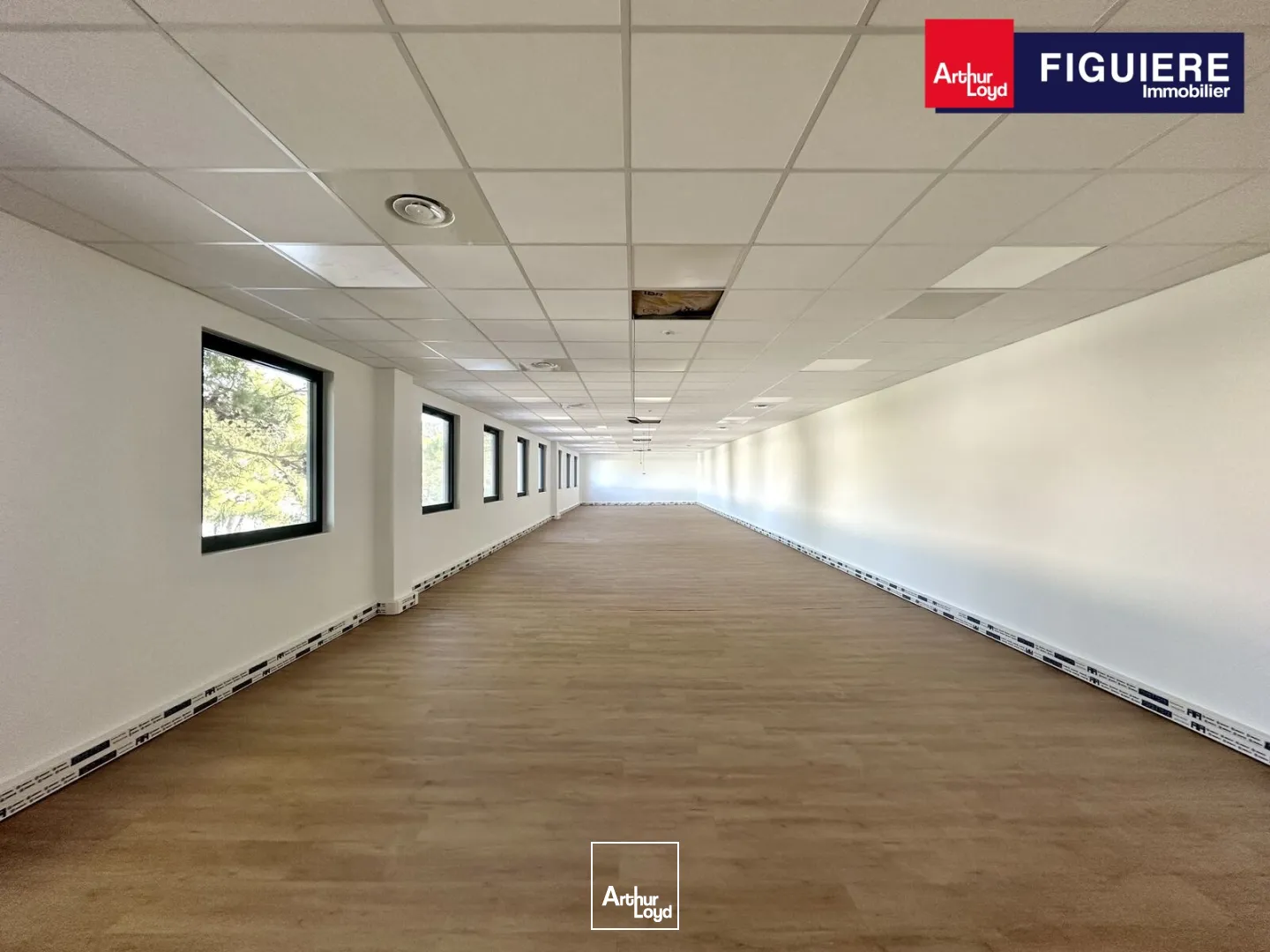 Locaux d'activité & Entrepôts - Location - VITROLLES - 13127 - 908-3213 - 7658826