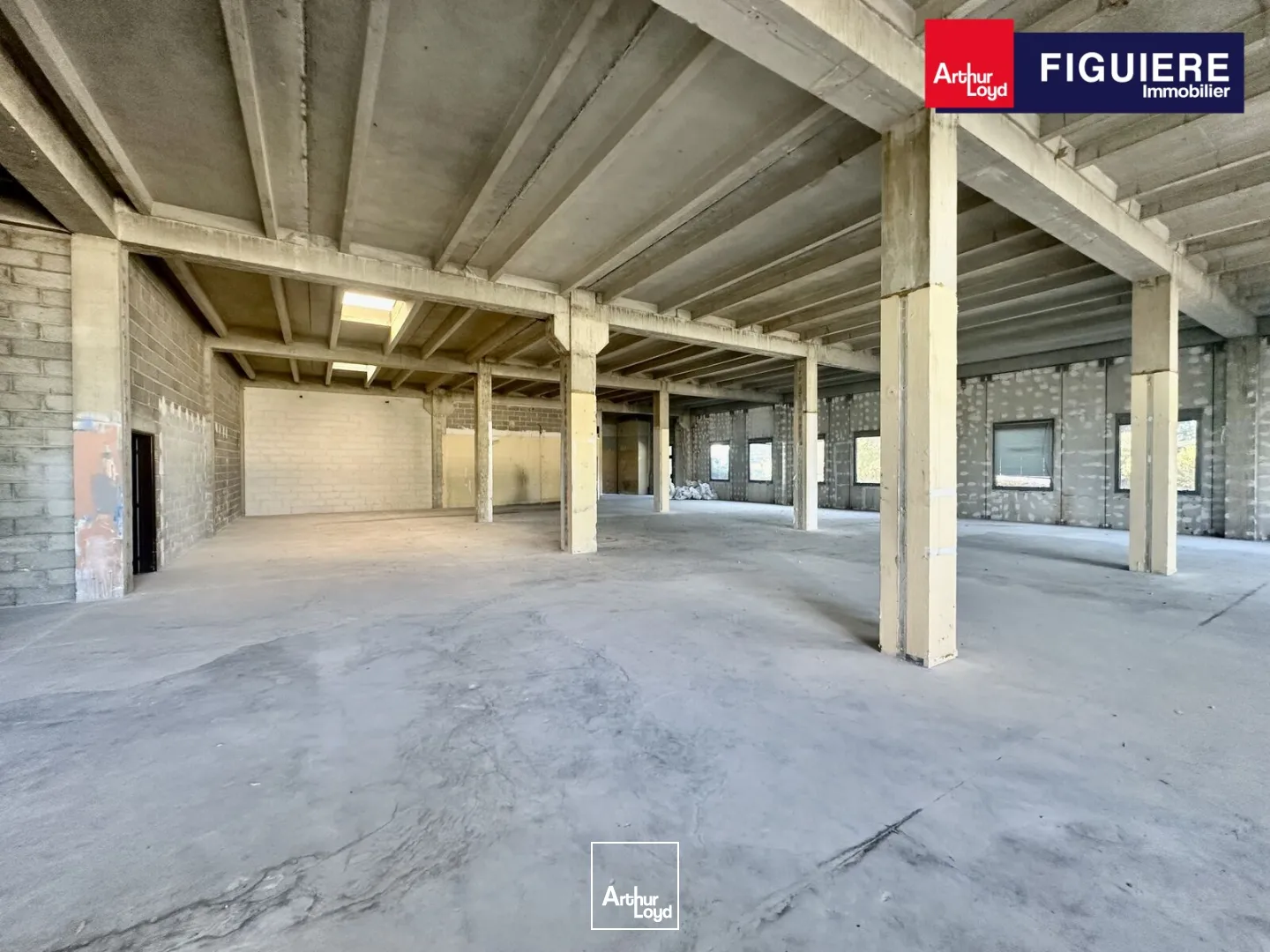 Locaux d'activité & Entrepôts - Location - VITROLLES - 13127 - 908-3213 - 7658822