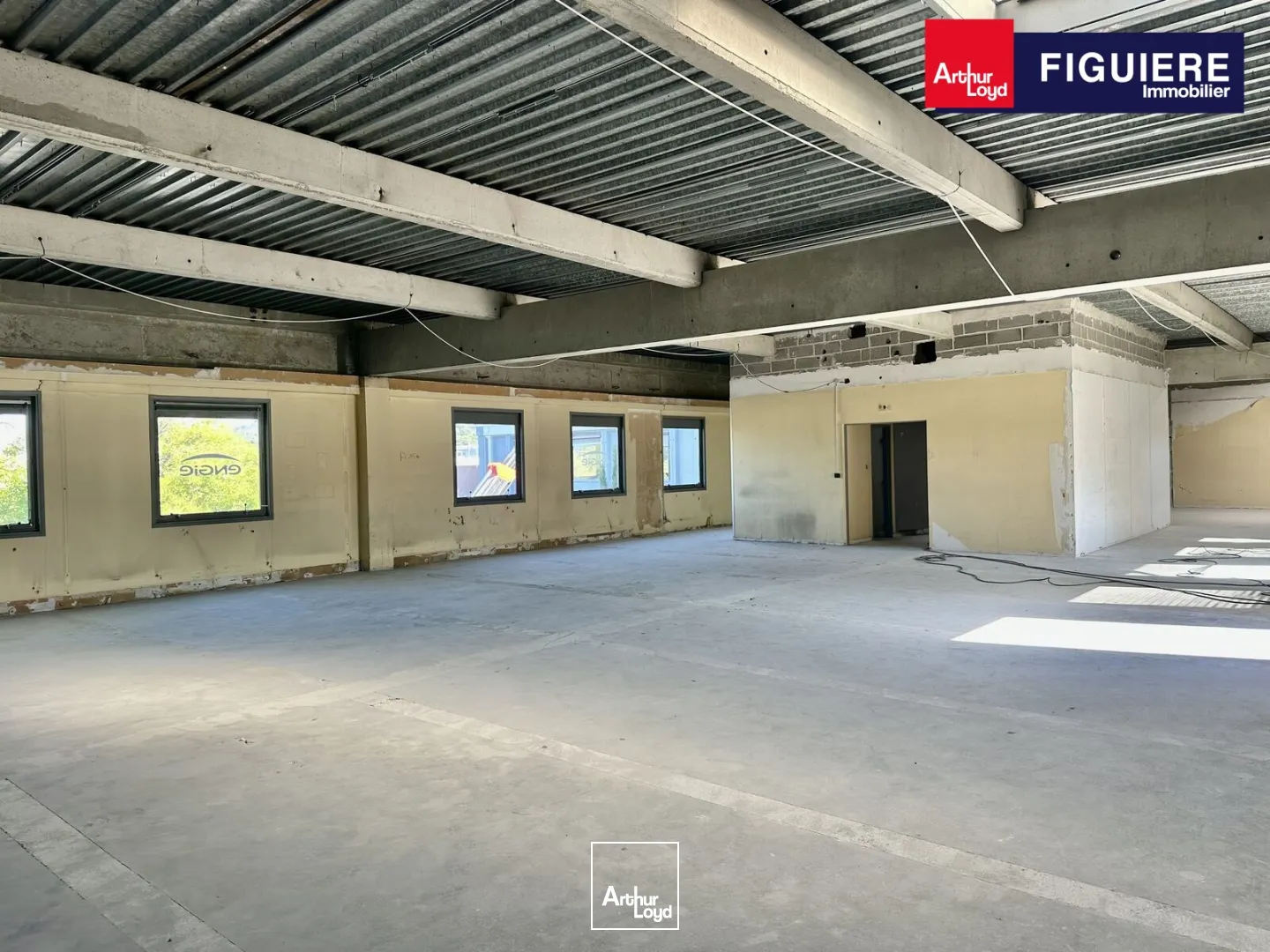 Locaux d'activité & Entrepôts - Location - VITROLLES - 13127 - 908-3213 - 7658829