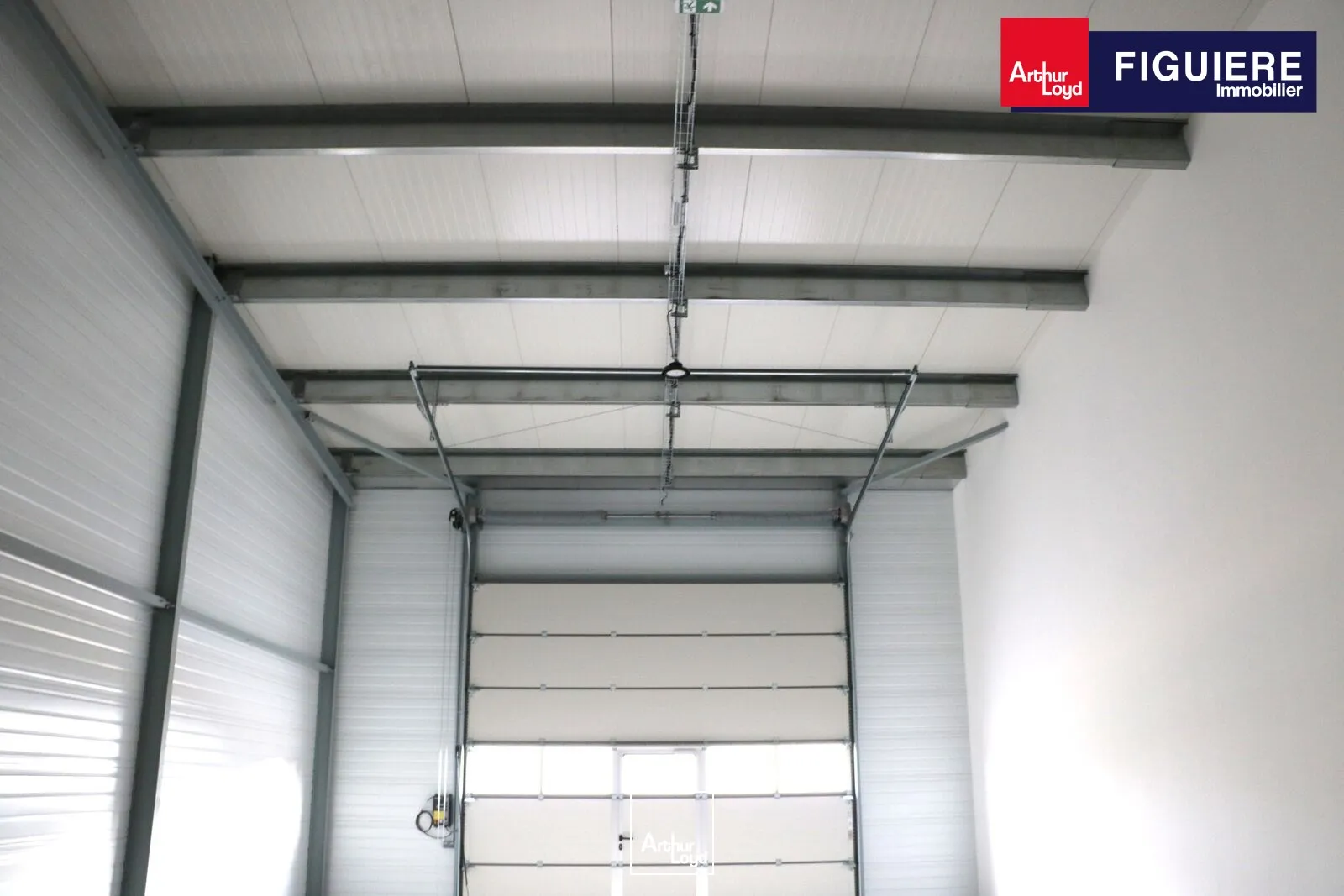 Locaux d'activité & Entrepôts - Location - ROUSSET - 13790 - 213-577 - 7658972