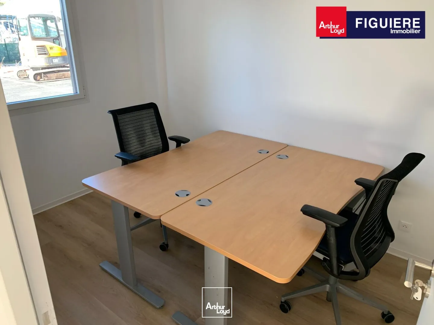 Locaux d'activité & Entrepôts - Location - ROUSSET - 13790 - 213-577 - 7658977