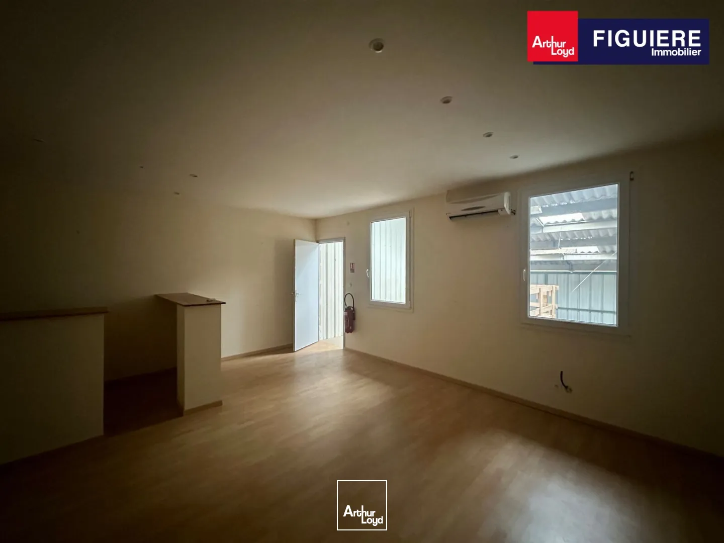 Locaux d'activité & Entrepôts - Location - PUYRICARD - 13540 - 120-240 - 7658996