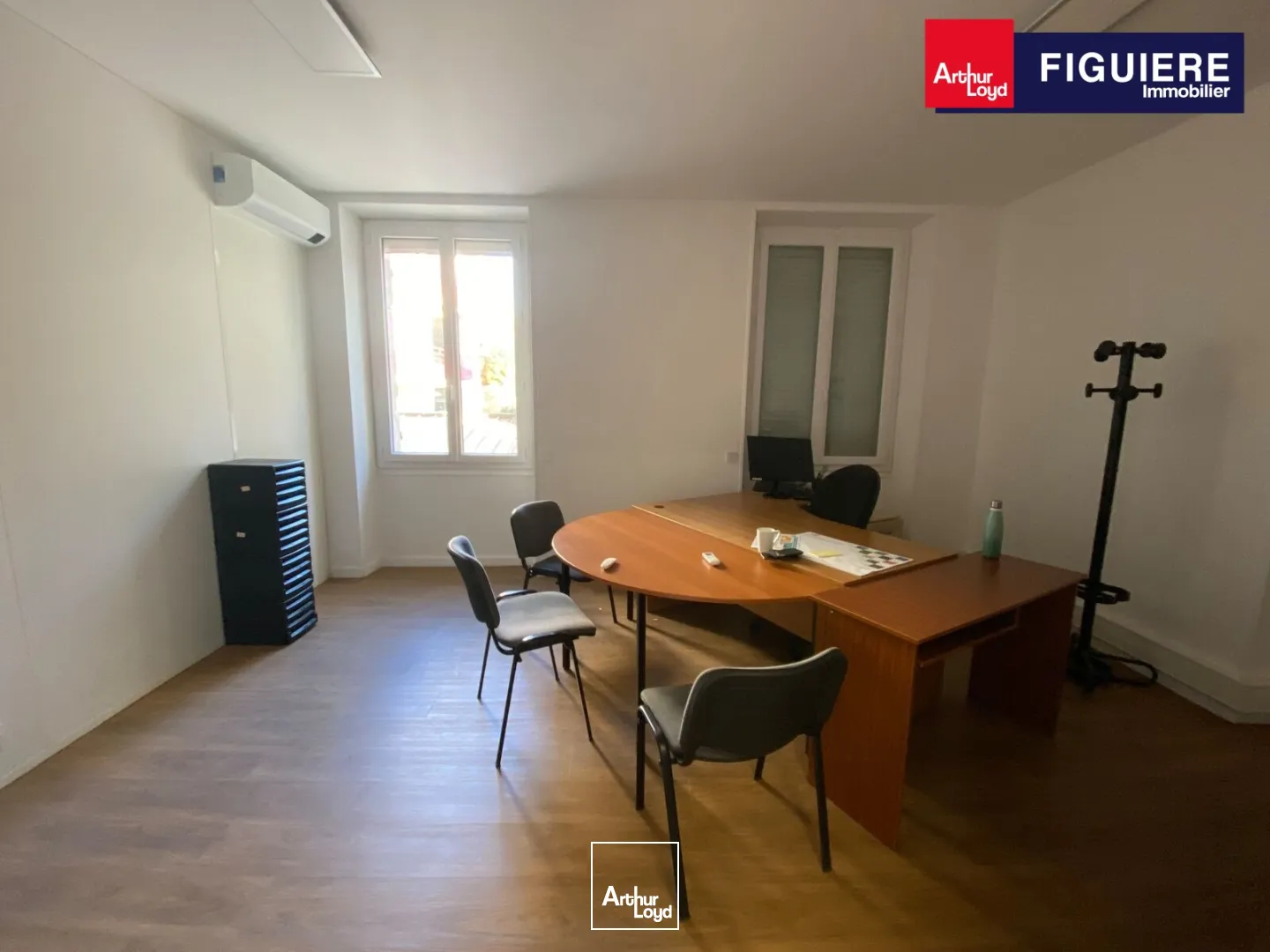 Bureaux - Location - SALON DE PROVENCE - 13300 - 74.82-221.37 - 7659005