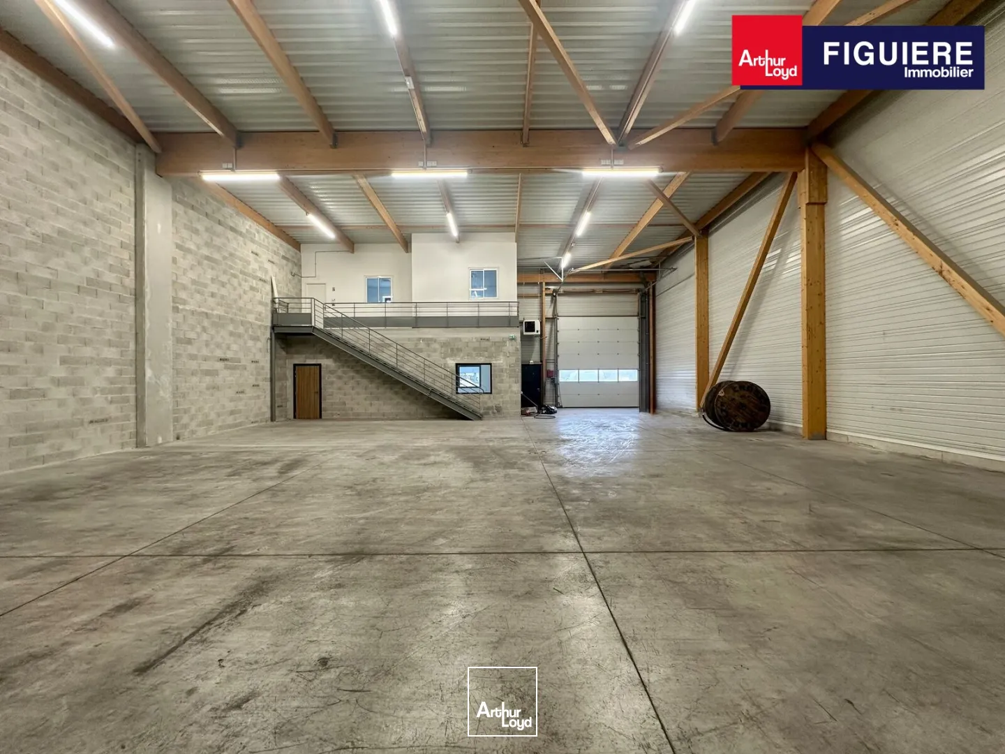 Locaux d'activité & Entrepôts - Location - VITROLLES - 13127 - 378.02-378.02 - 7659049